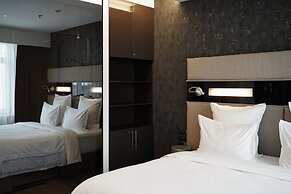 11 Mirrors Design Hotel