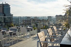 11 Mirrors Design Hotel