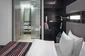 11 Mirrors Design Hotel