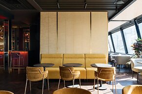 11 Mirrors Design Hotel