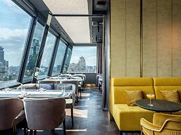 11 Mirrors Design Hotel