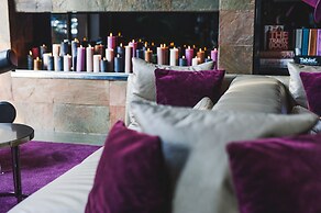 11 Mirrors Design Hotel