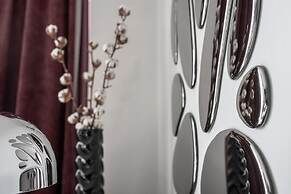 11 Mirrors Design Hotel