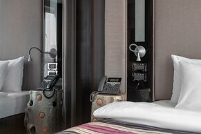 11 Mirrors Design Hotel