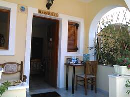 Feeloxenia Corfu Apartments