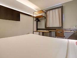 ibis Vitoria Praia de Camburi