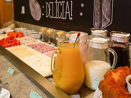 ibis Vitoria Praia de Camburi