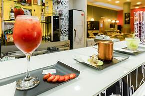 ibis Vitoria Praia de Camburi