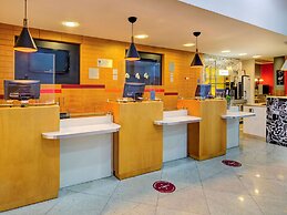 ibis Vitoria Praia de Camburi