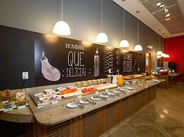 ibis Vitoria Praia de Camburi