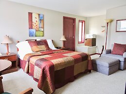 Vinehurst Inn And Suites