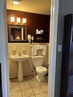 Vinehurst Inn And Suites