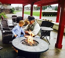 Vinehurst Inn And Suites