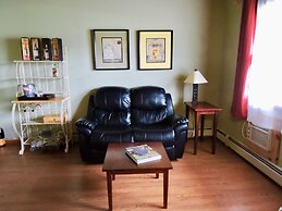 Vinehurst Inn And Suites