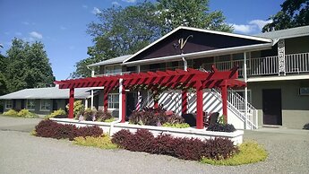 Vinehurst Inn And Suites