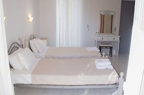 George House Apartments & Villa