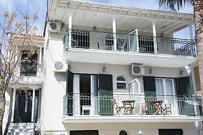 George House Apartments & Villa