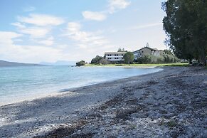 George House Apartments & Villa