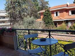 Aurelia Garden Gold Bed & Breakfast