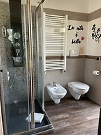 Aurelia Garden Gold Bed & Breakfast