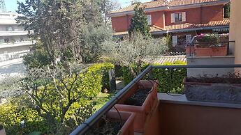 Aurelia Garden Gold Bed & Breakfast