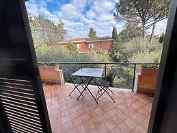 Aurelia Garden Gold Bed & Breakfast