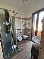 Aurelia Garden Gold Bed & Breakfast