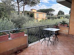 Aurelia Garden Gold Bed & Breakfast