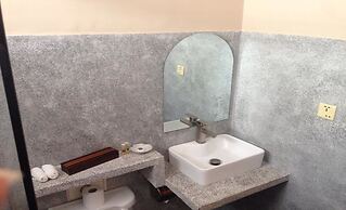 Anise Hotel & Restaurant