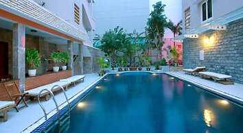 Luxury Nha Trang Hotel
