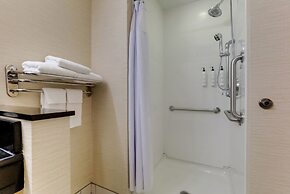 Fairfield Inn & Suites Hutchinson