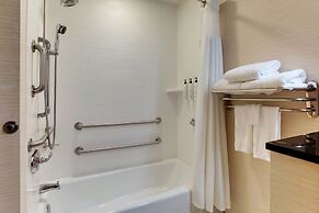 Fairfield Inn & Suites Hutchinson