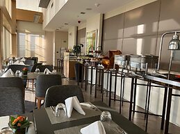 Renaissance Istanbul Polat Bosphorus Hotel