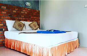 Lanta New Beach Bungalows