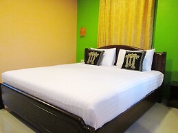 Lanta New Beach Bungalows