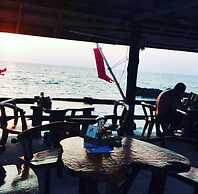 Lanta New Beach Bungalows