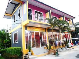 Lanta New Beach Bungalows