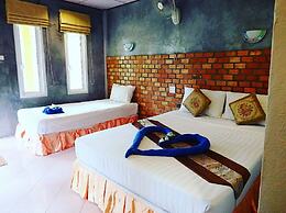 Lanta New Beach Bungalows