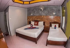 Lanta New Beach Bungalows