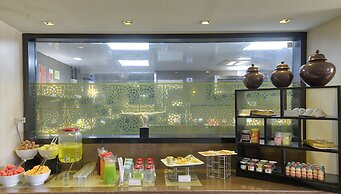 Davanam Sarovar Portico Suites Bengaluru