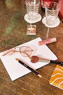 The Elliot - Adults only