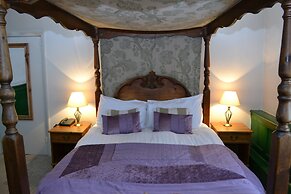 The White Hart Hotel