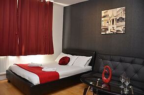 Hyde Park Apartments