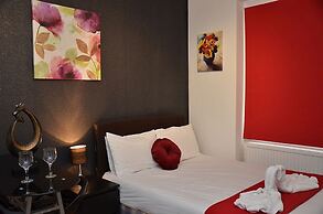 Hyde Park Apartments