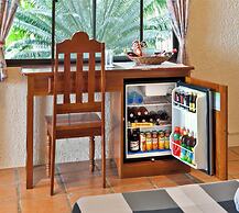 Easy Diving and Beach Resort