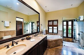 Hacienda Pinilla Vacation Rentals