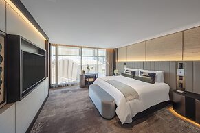 The Darling at the Star