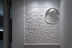 Petit Palace Lealtad Plaza