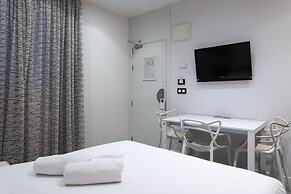 Petit Palace Lealtad Plaza