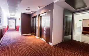 Petit Palace Lealtad Plaza